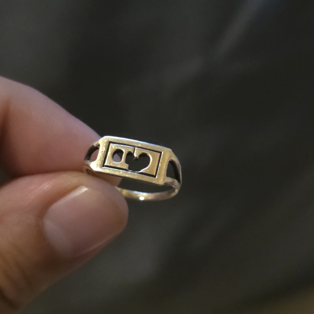 Gold Heart Cutout signet  Ring